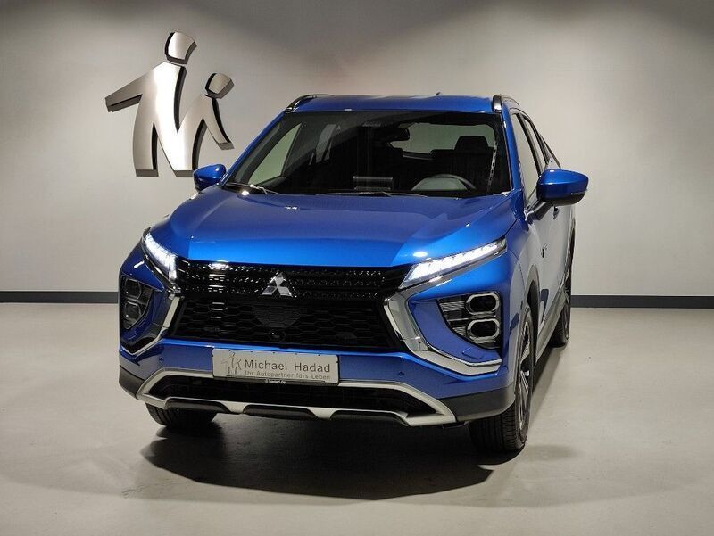 Blau Gebraucht 2024 Mitsubishi Eclipse Cross Plus SUV | 27.900 € (Fairer Preis) - Bild 1/4