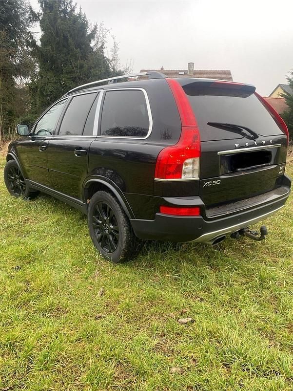 Schwarz Gebraucht 2011 Volvo XC90 SUV | 9.000 € (Guter Preis) - Bild 1/4