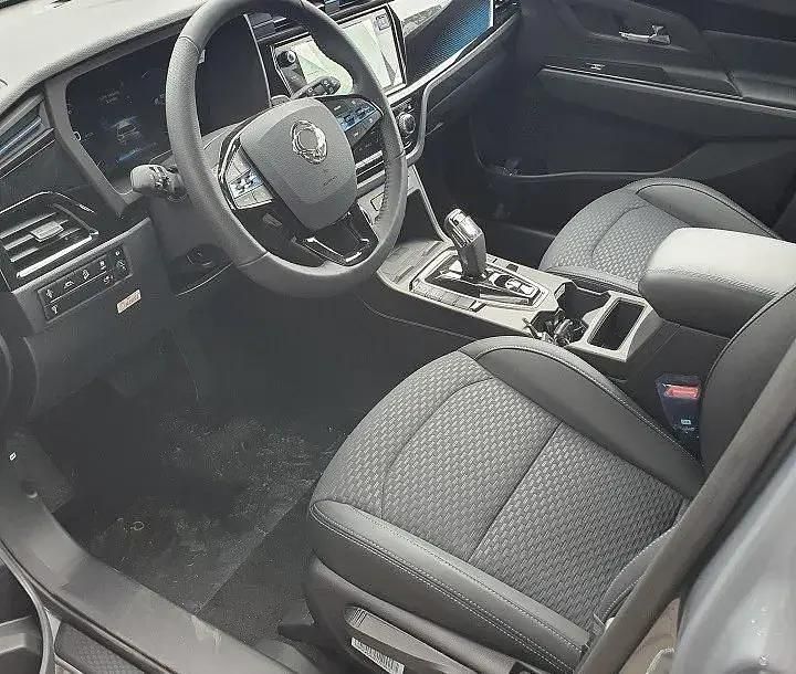 Usata KGM Korando 139 kW (190 CV) 2023 Grigio SUV