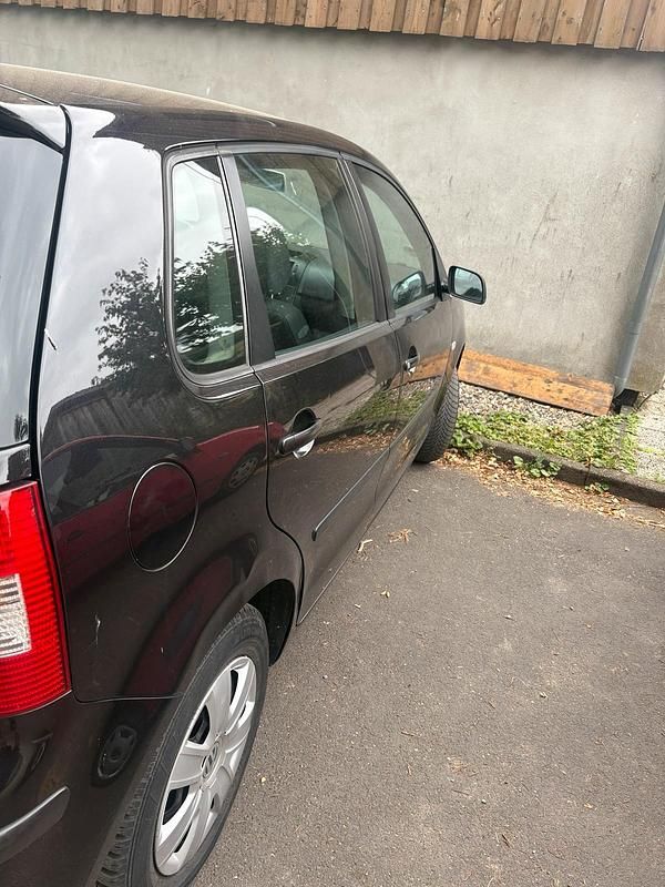 Gebraucht VW Polo 64 PS (47 kW) 2003 Schwarz Kleinwagen