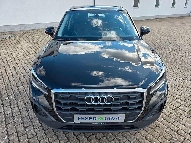 Gebraucht Audi Q2 Comfort 150 PS (110 kW) 2022 Brillantschwarz SUV