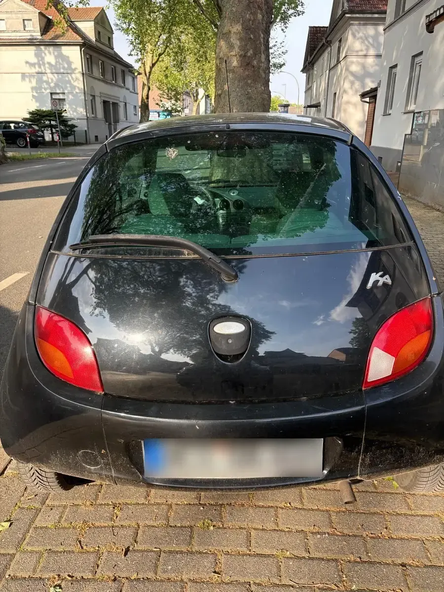 Gebraucht Ford Ka 60 PS (44 kW) 2006 Schwarz Kleinwagen