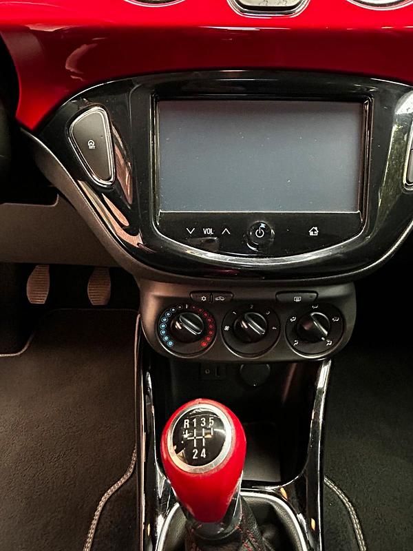 Używany Opel Adam Jam 69 KM (50 kW) 2015 Biały Hatchback