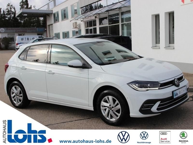Gebraucht VW Polo Style 95 PS (69 kW) 2023 Pure white Kleinwagen