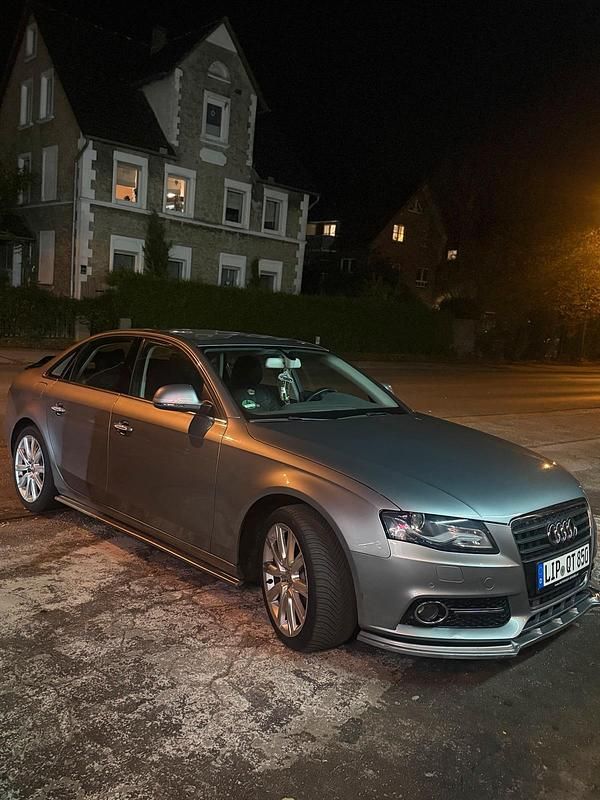 Silber Gebraucht 2008 Audi A4 Ambiente Limousine | 7.500 € (Etwas zu teuer) - Bild 1/4