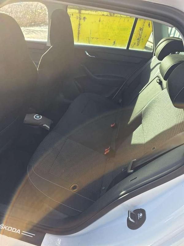 Gebraucht Skoda Rapid Active 86 PS (63 kW) 2014 Kleinwagen