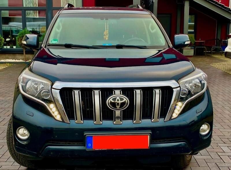 Blau Gebraucht 2016 Toyota Land Cruiser Executive SUV | 33.500 € (Fairer Preis) - Bild 1/4