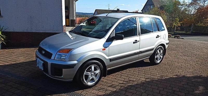 Silber Gebraucht 2006 Ford Fusion Kleinwagen | 2.999 € (Fairer Preis) - Bild 1/4