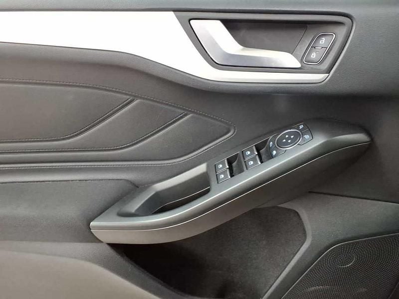 Gebraucht Ford Focus Cool & Connect 150 PS (110 kW) 2020 Blazer blau Kombi