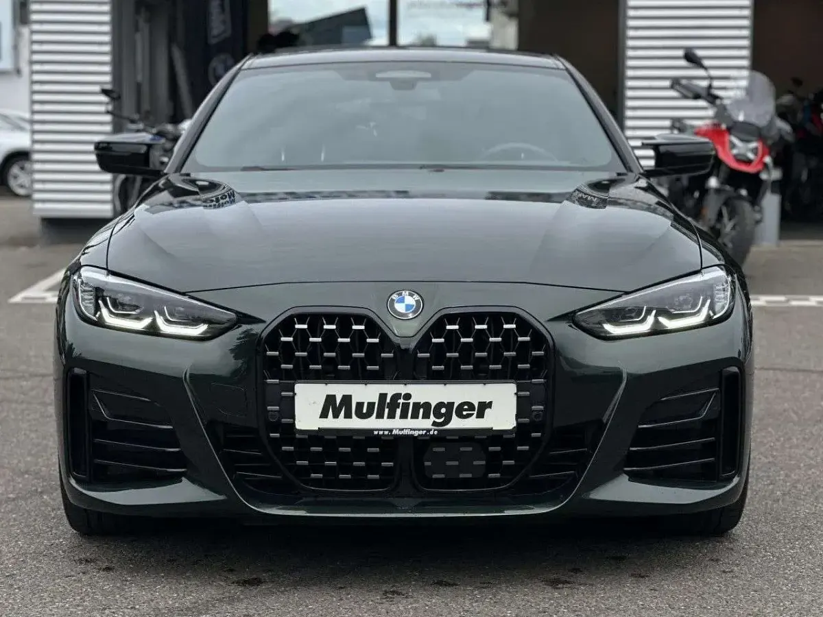 Gebraucht BMW 440 374 PS (275 kW) 2023 Sanremo green Coupé