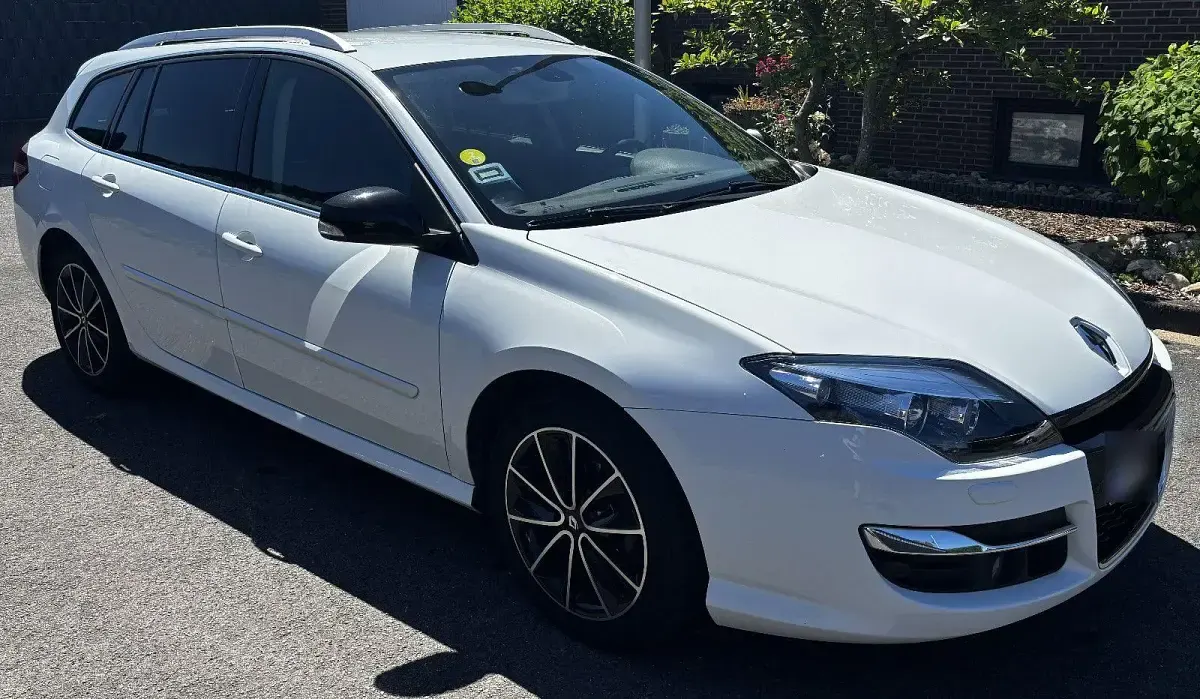 Gebraucht Renault Laguna III 110 PS (80 kW) 2013 Weiß Kombi