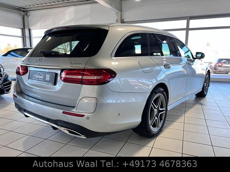Gebraucht Mercedes E300 AMG 194 PS (142 kW) 2021 Silber Limousine