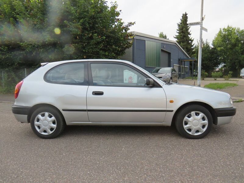 Gebraucht Toyota Corolla 86 PS (63 kW) 1998 Silber Limousine