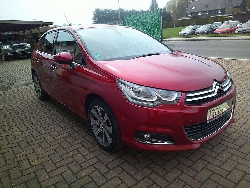 Usado Citroën C4 Shine 131 HP (96 kW) 2017 Vermelho Citadino