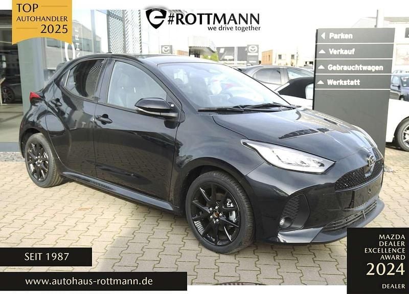 Schwarz (opera black metallic) Neu 2025 Mazda 2 Homura-Line Kleinwagen | 28.670 € (Fairer Preis) - Bild 1/4