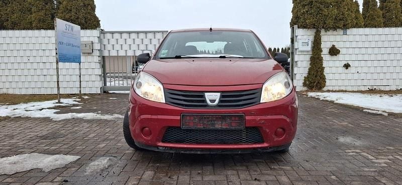 Gebraucht Dacia Sandero Basis 75 PS (55 kW) 2010 Rot Limousine