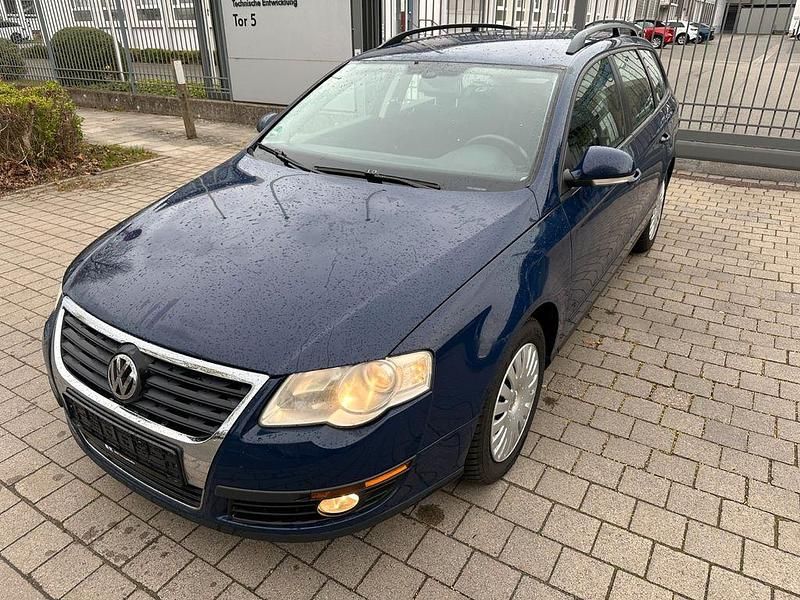 Gebraucht VW Passat 140 PS (102 kW) 2007 Blau Kombi