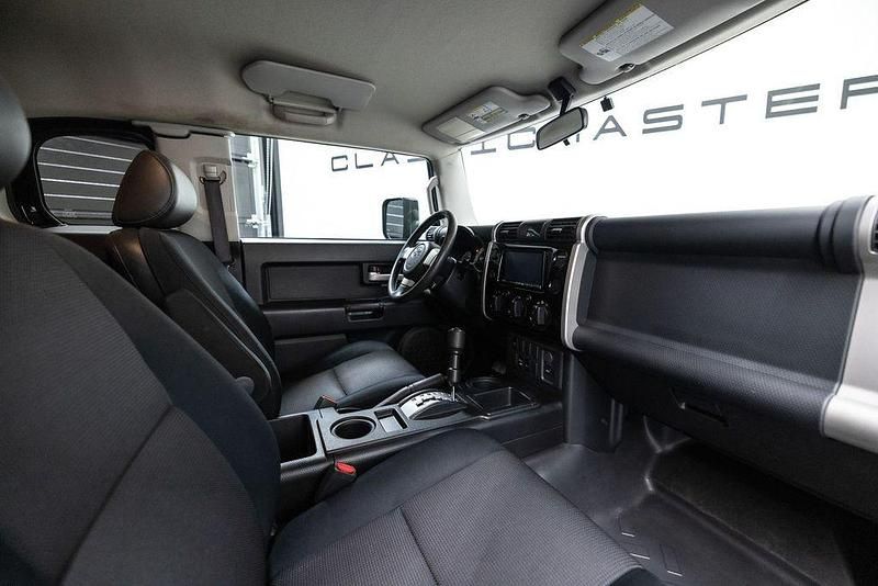 Gebraucht Toyota FJ Cruiser 239 PS (175 kW) 2010 Schwarz SUV
