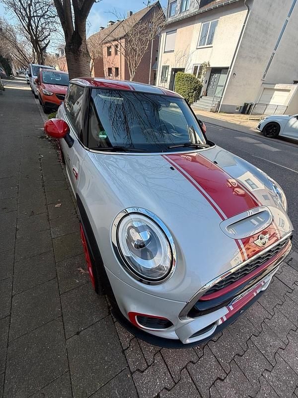 Gebraucht Mini John Cooper Works 231 PS (169 kW) 2018 Silber Kleinwagen