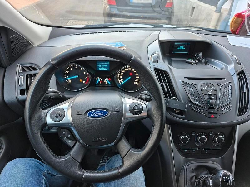 Gebraucht Ford Kuga 150 PS (110 kW) 2014 Weiß SUV