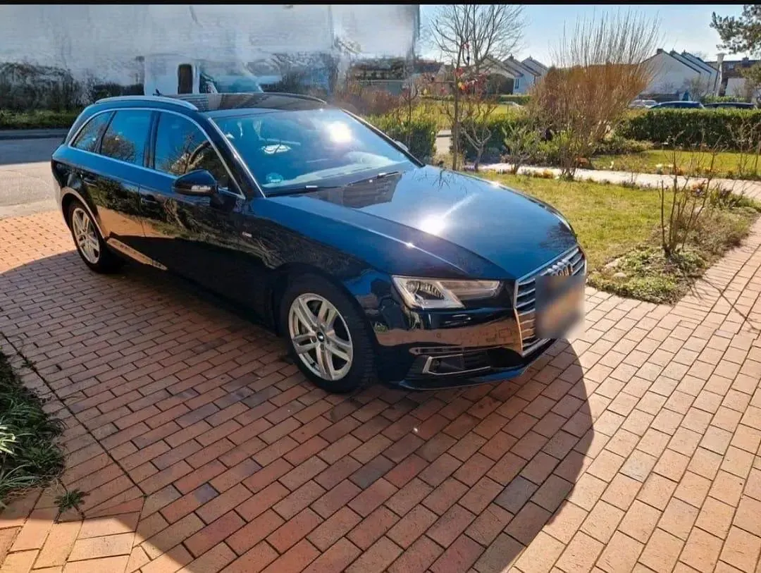 Używany Audi A4 S-Line 190 KM (139 kW) 2017 Czarny Kombi