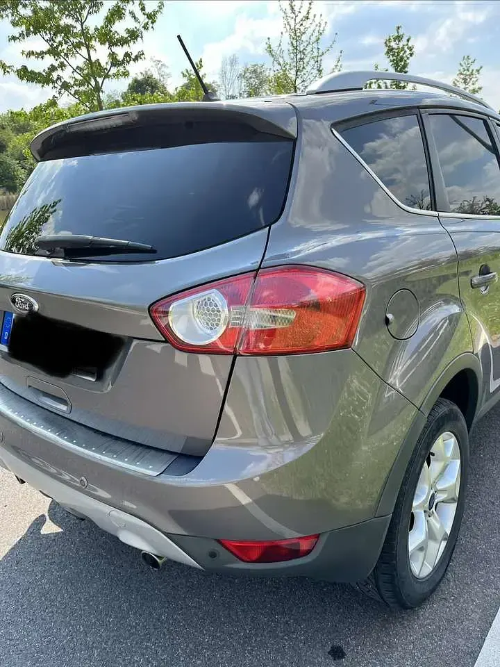 Gebraucht Ford Kuga Champions Edition 140 PS (102 kW) 2012 Braun SUV