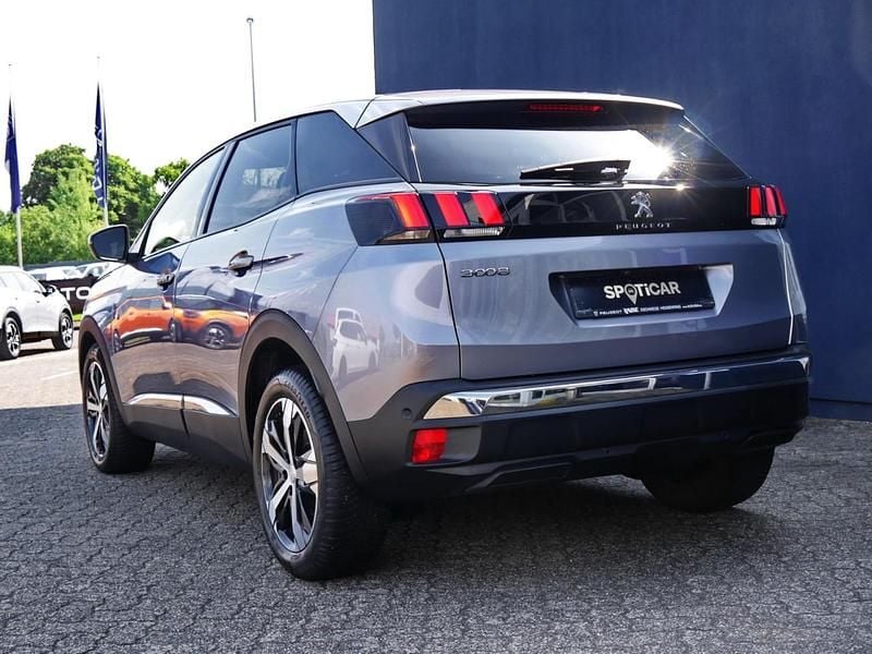 Grau Gebraucht 2023 Peugeot 3008 Allure SUV | 27.450 € (Fairer Preis) - Bild 1/2