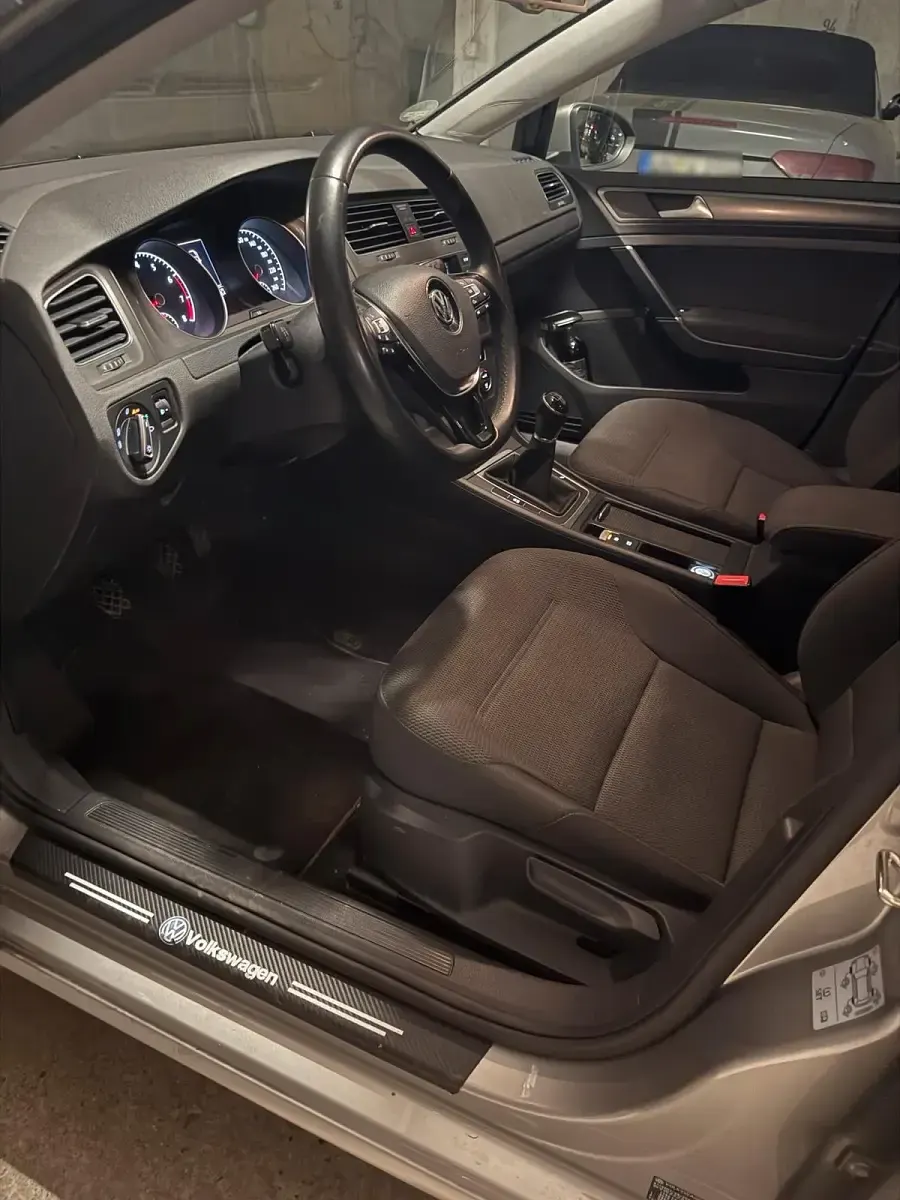 Gebraucht VW Golf VII Edition 105 PS (77 kW) 2013 Silber Kleinwagen