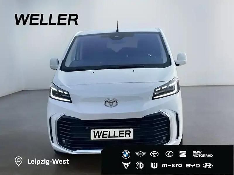 Gebraucht Toyota Proace Team 177 PS (130 kW) 2024 Ice white (weiss) Van / Kleinbus