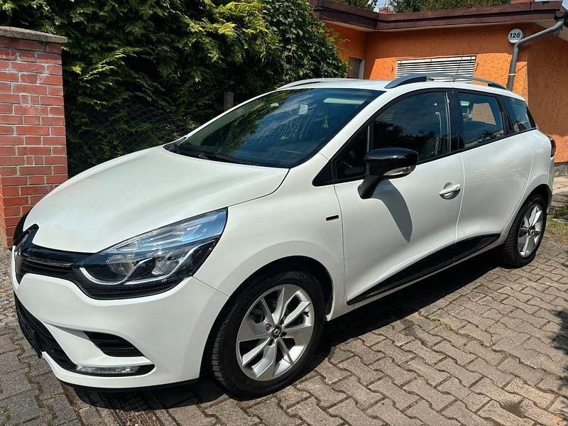 Weiß Gebraucht 2018 Renault Clio IV LIMITED Limousine | 10.700 € (Guter Preis) - Bild 1/4