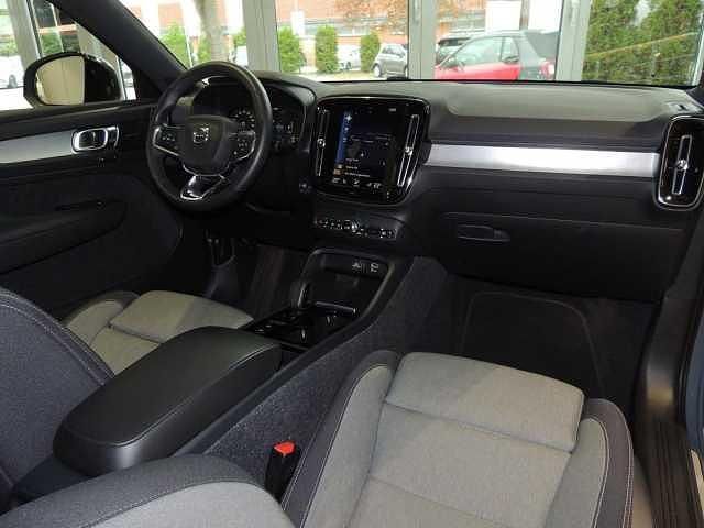 Gebraucht Volvo XC40 Plus 155 PS (114 kW) 2022 Grau SUV