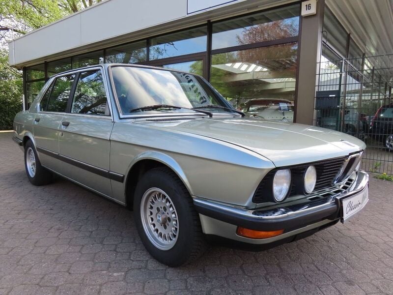 Grün Gebraucht 1984 BMW 524 Limousine | 7.950 € - Bild 1/4