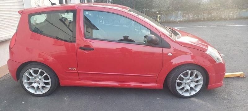 Gebraucht Citroën C2 VTR Sport 60 PS (44 kW) 2005 Rot Kleinwagen