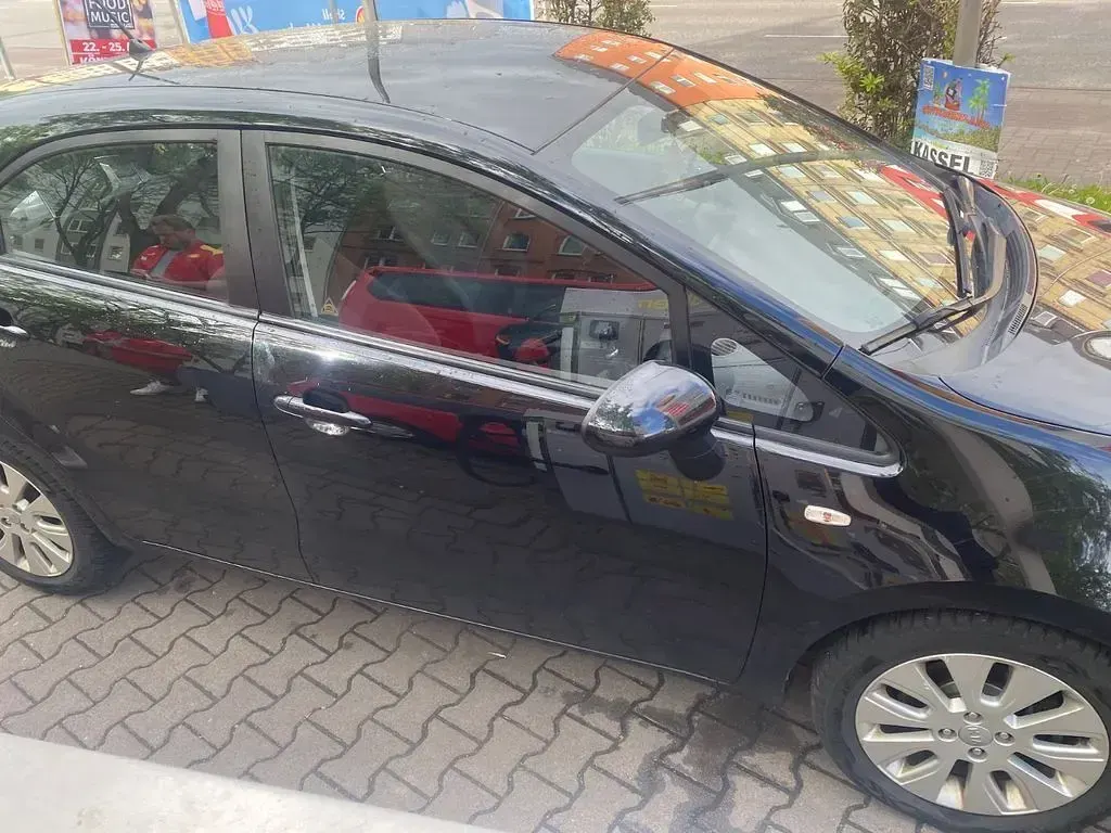 Gebraucht Kia Rio Edition 7 109 PS (80 kW) 2012 Schwarz Limousine
