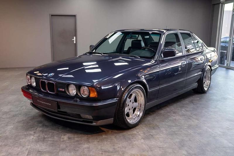 Gebraucht BMW M5 Performance 315 PS (231 kW) 1991 Macaoblau metallic Limousine