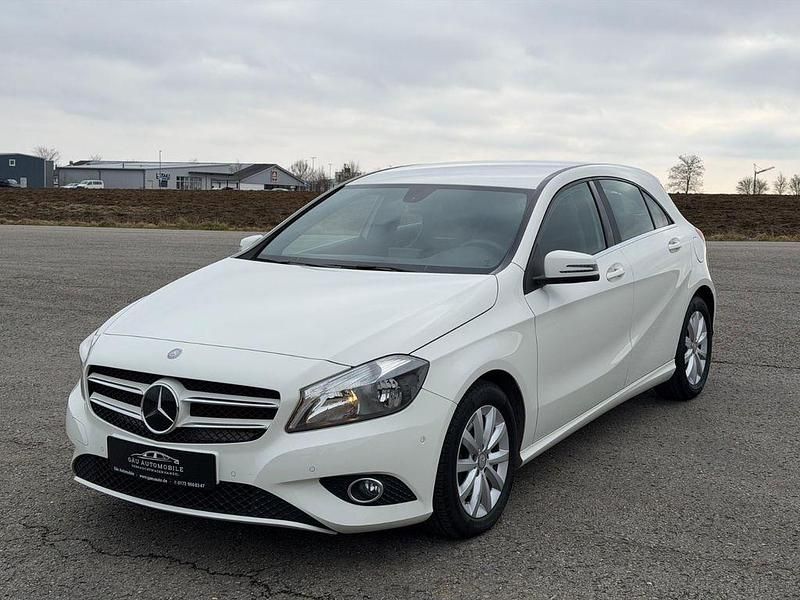 Gebraucht Mercedes A200 136 PS (100 kW) 2014 Weiß Limousine