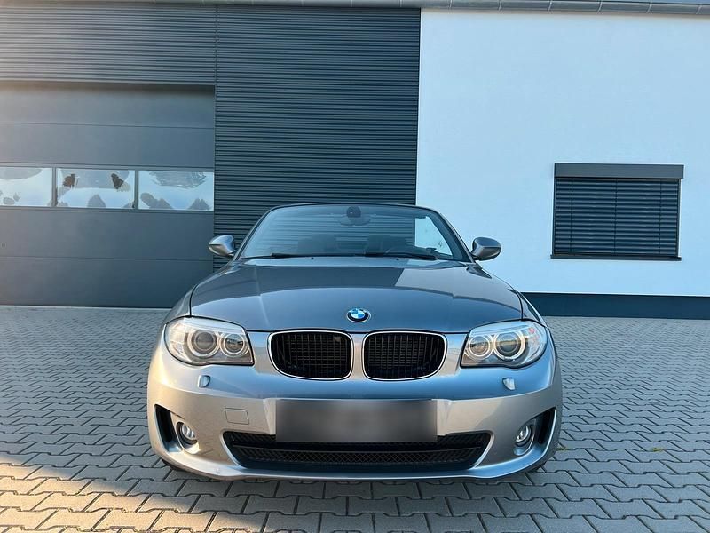 Gebraucht BMW 118 Cabriolet 143 PS (105 kW) 2013 Grau Cabrio