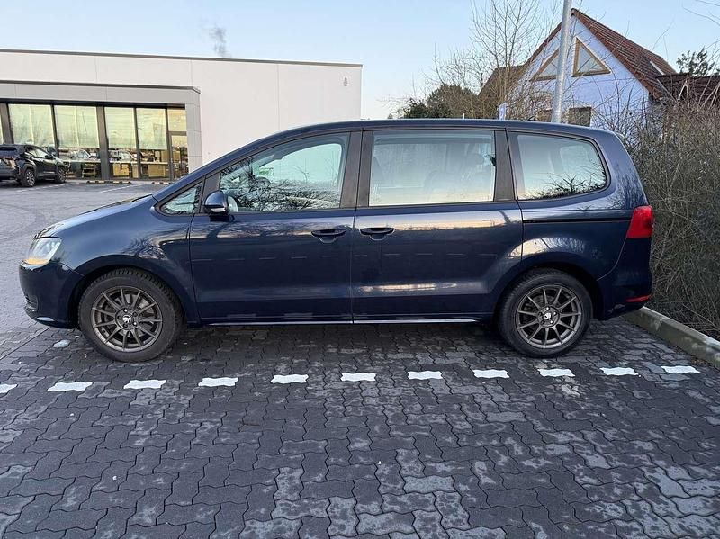 Gebraucht VW Sharan Trendline 140 PS (102 kW) 2010 Van / Kleinbus