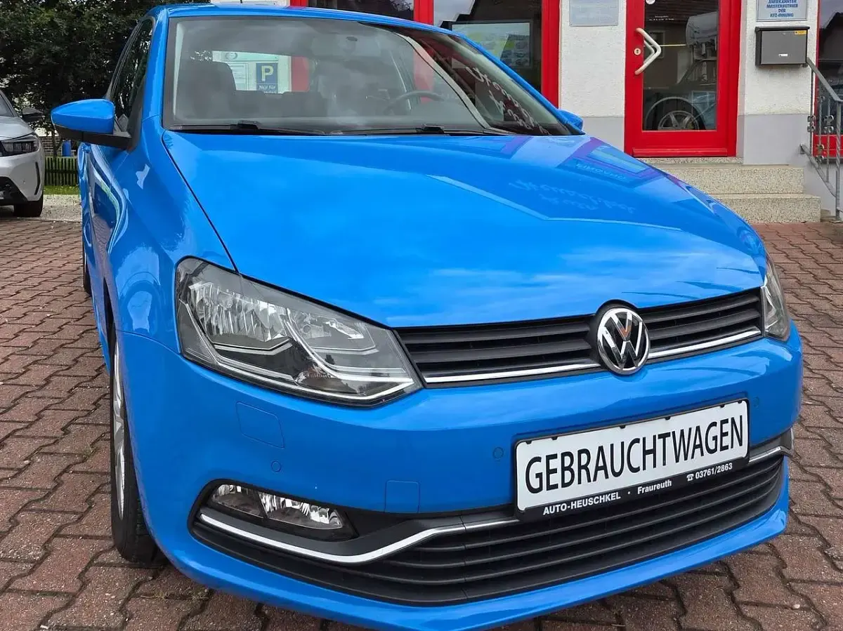 Gebraucht VW Polo Comfortline 60 PS (44 kW) 2014 Cornflower blue Kleinwagen