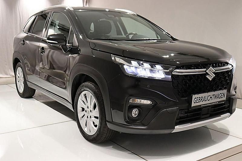 Gebraucht Suzuki SX4 129 PS (94 kW) 2022 Schwarz SUV