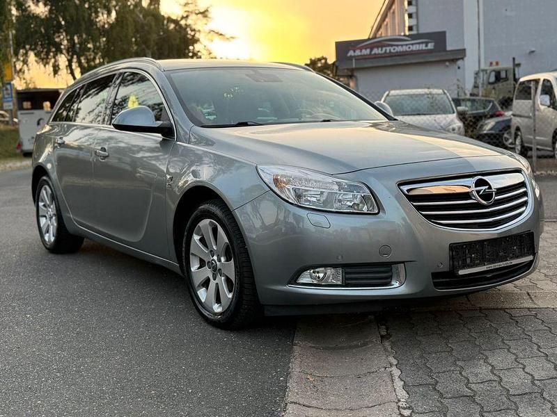 Silber Gebraucht 2012 Opel Insignia Kombi | 2.490 € (Superpreis) - Bild 1/4