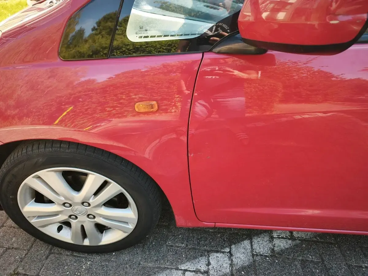 Gebraucht Honda Jazz 90 PS (66 kW) 2010 Rot Kleinwagen