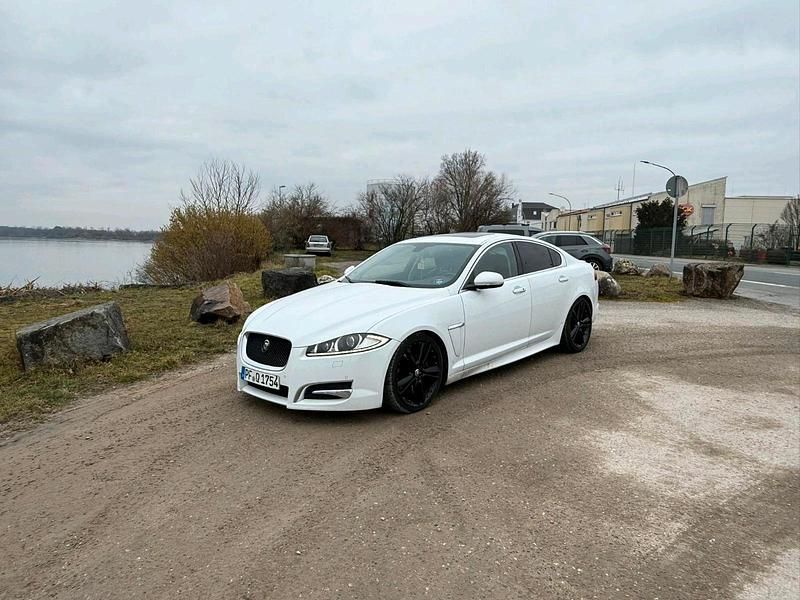 Gebraucht Jaguar XF 275 PS (202 kW) 2012 Weiß Limousine
