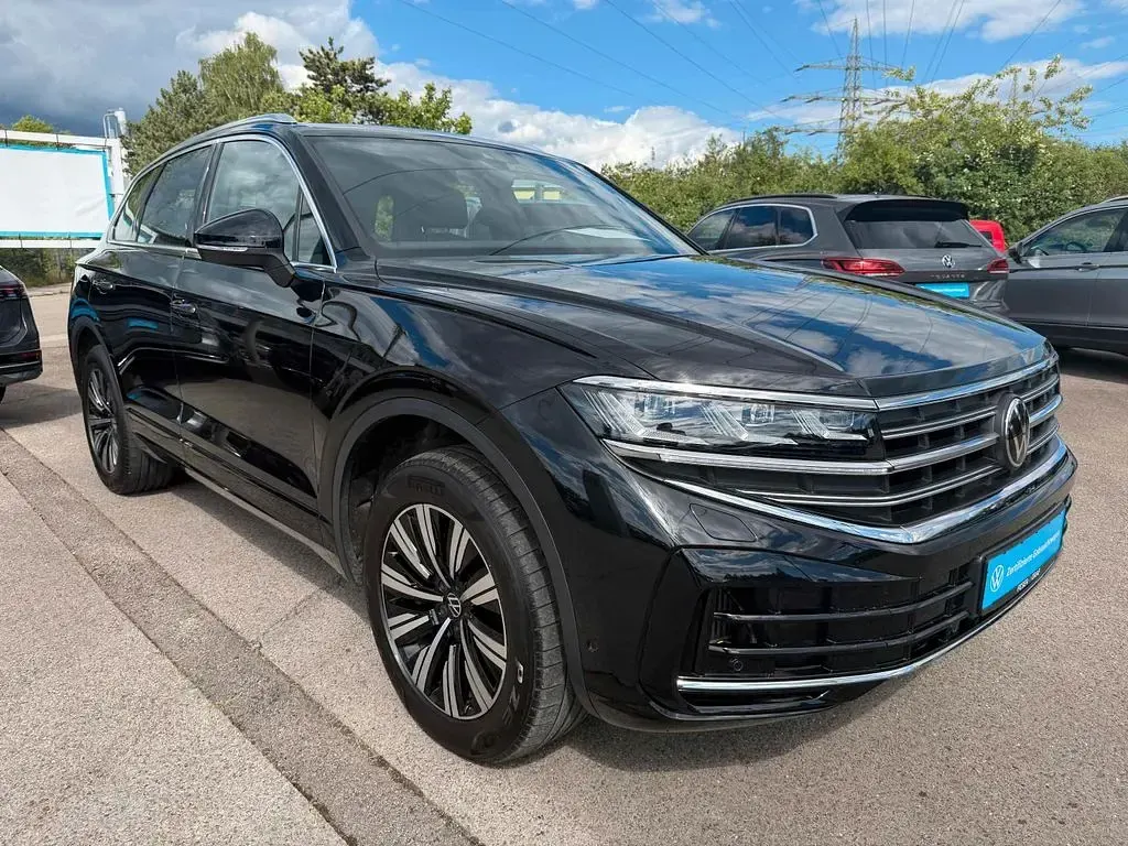 Gebraucht VW Touareg Elegance 381 PS (280 kW) 2025 Grenadillschwarz metallic SUV