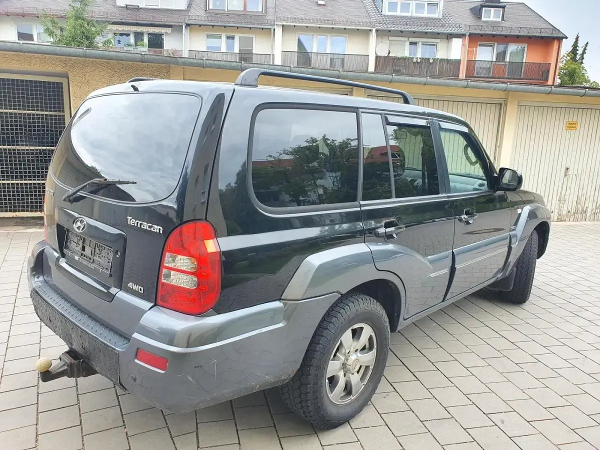 Gebraucht Hyundai Terracan 163 PS (119 kW) 2007 Schwarz SUV