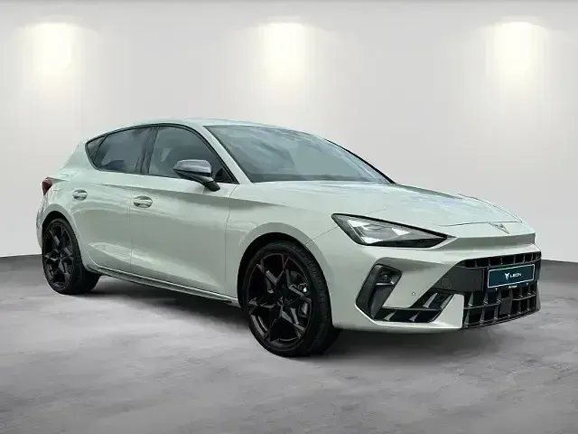Gebraucht Cupra Leon 150 PS (110 kW) 2024 Taiga grau Limousine