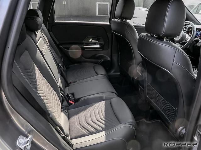 Gebraucht Mercedes B220 Advanced Plus 190 PS (139 kW) 2024 Mountaingrau Van / Kleinbus