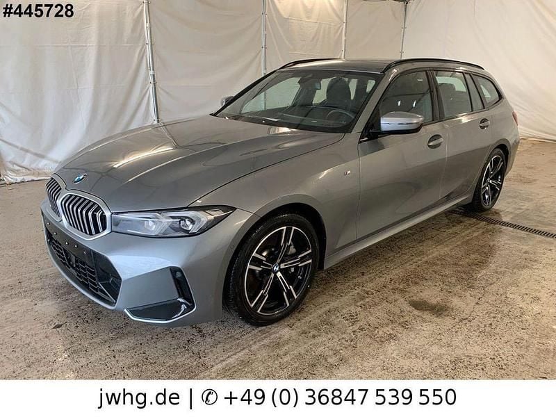Grau Gebraucht 2024 BMW 330 Shadowline Limousine | 36.950 € (Superpreis) - Bild 1/4