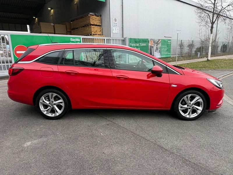 Gebraucht Opel Astra Innovation 150 PS (110 kW) 2016 Rot Kombi