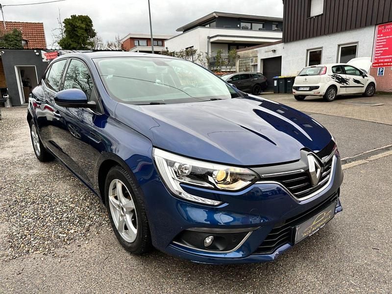Gebraucht Renault Mégane IV Experience 101 PS (74 kW) 2016 Blau Limousine
